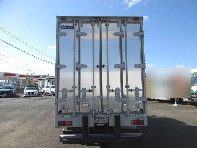 いすゞエルフアルミバン小型（2t・3t）[写真05]