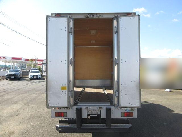 いすゞエルフアルミバン小型（2t・3t）[写真08]