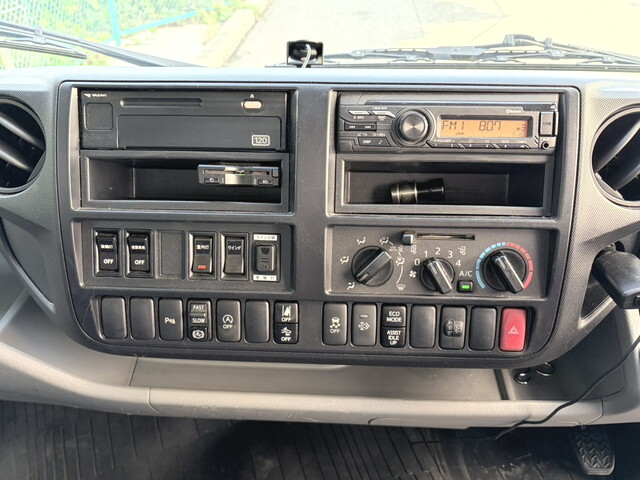 日野デュトロアルミウイング小型（2t・3t）[写真31]