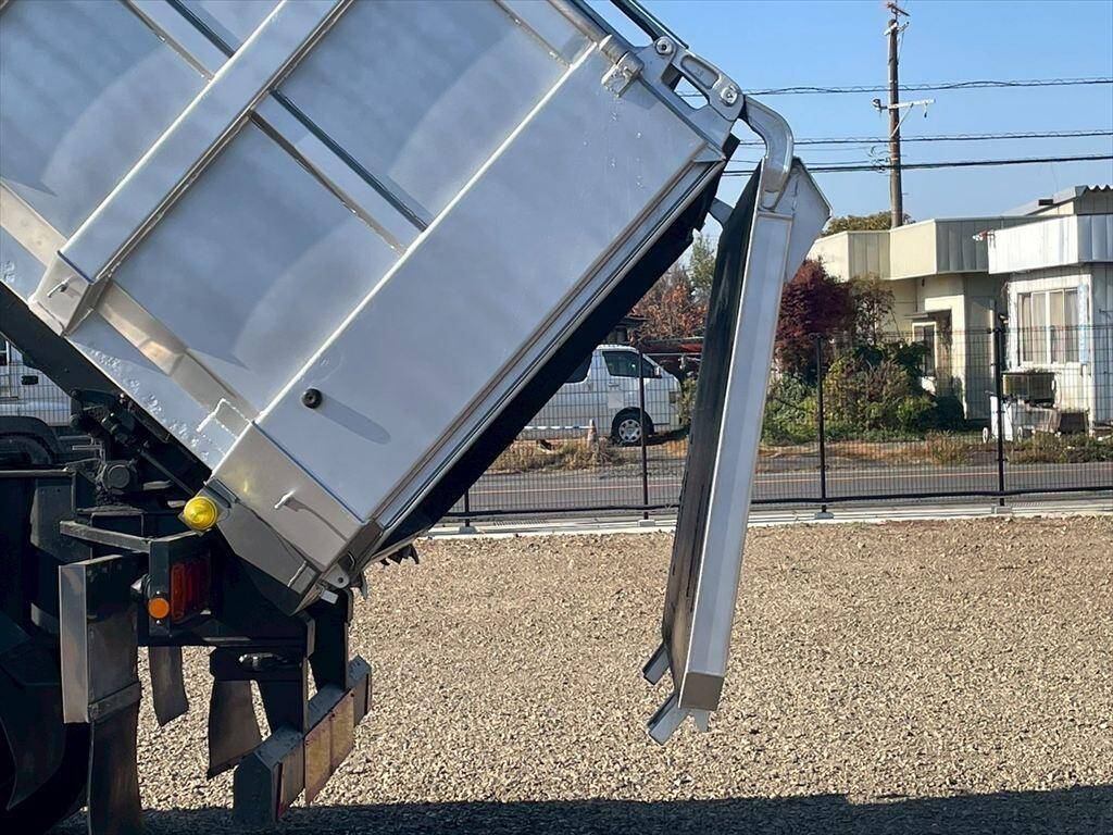 その他のメーカーその他の車種土砂ダンプトレーラー大型（10t）[写真12]