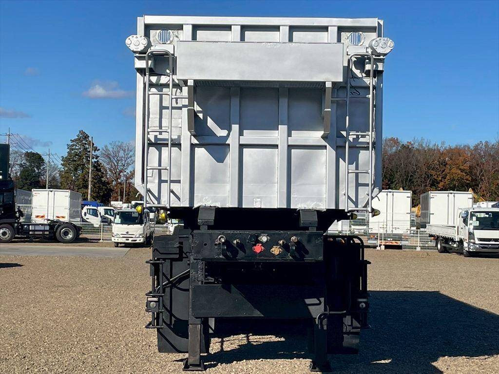 その他のメーカーその他の車種土砂ダンプトレーラー大型（10t）[写真16]