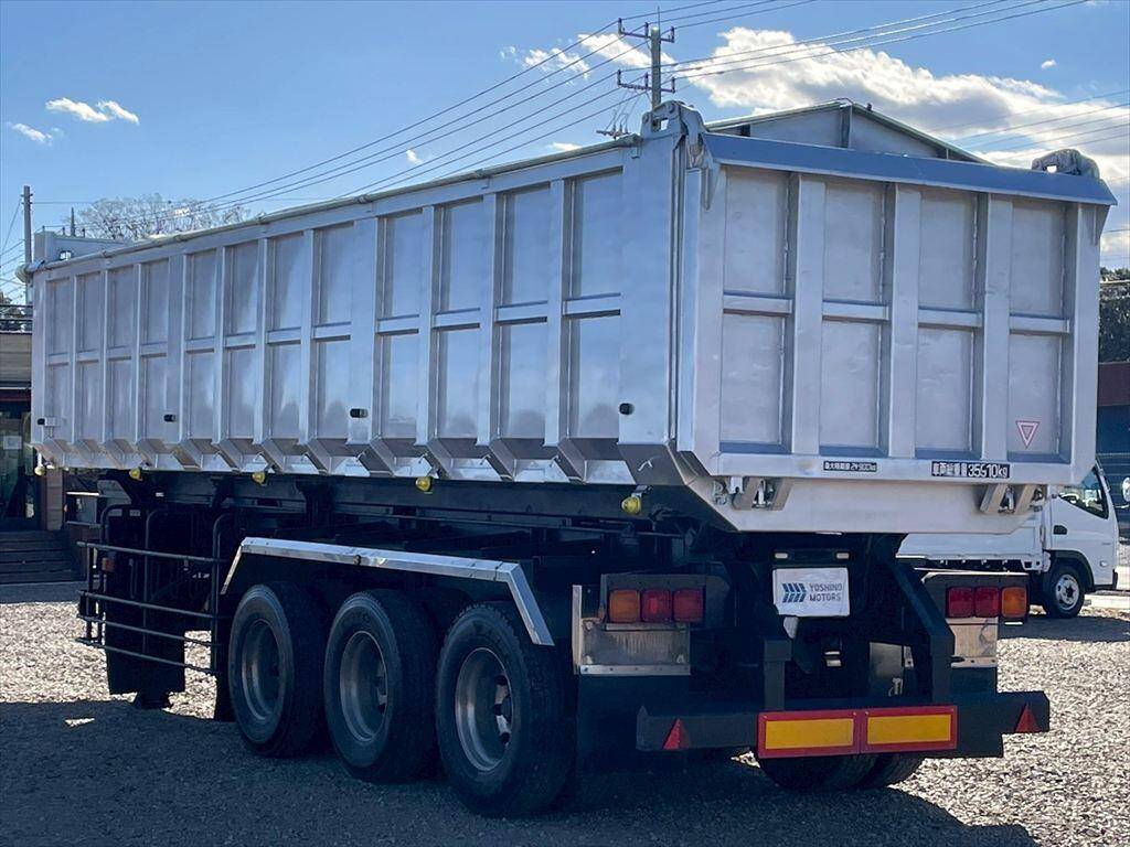 その他のメーカーその他の車種土砂ダンプトレーラー大型（10t）[写真02]