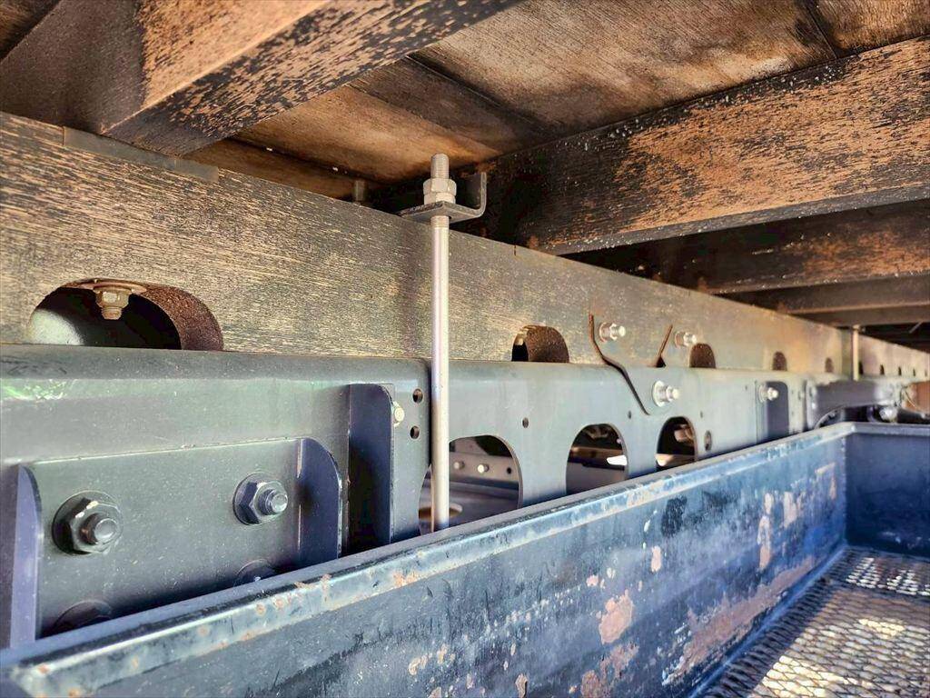 三菱ふそうファイタークレーン4段中型（4t）[写真13]