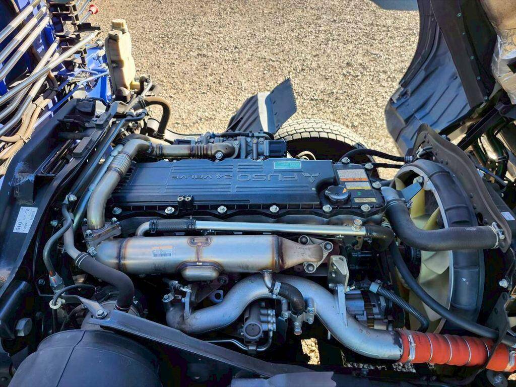 三菱ふそうファイタークレーン4段中型（4t）[写真17]