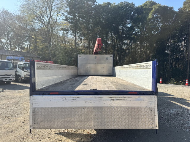 UDトラックスコンドルクレーン4段増トン（6t・8t）[写真13]