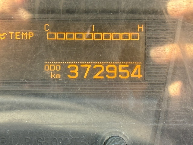 UDトラックスコンドルクレーン4段増トン（6t・8t）[写真26]