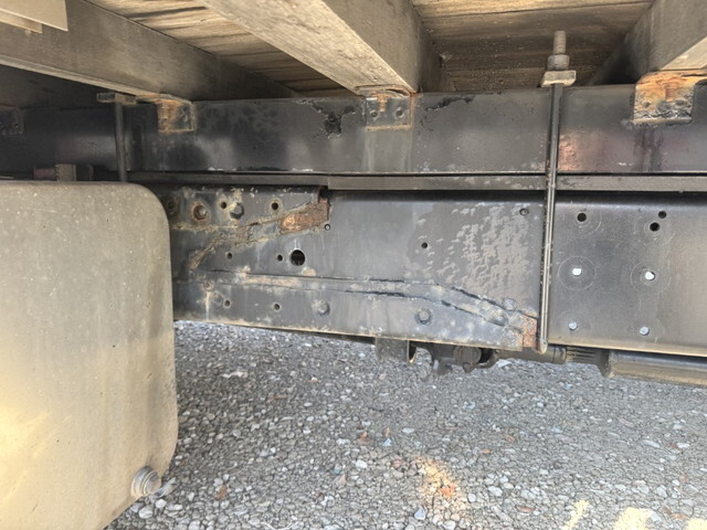 UDトラックスコンドルクレーン4段増トン（6t・8t）[写真34]