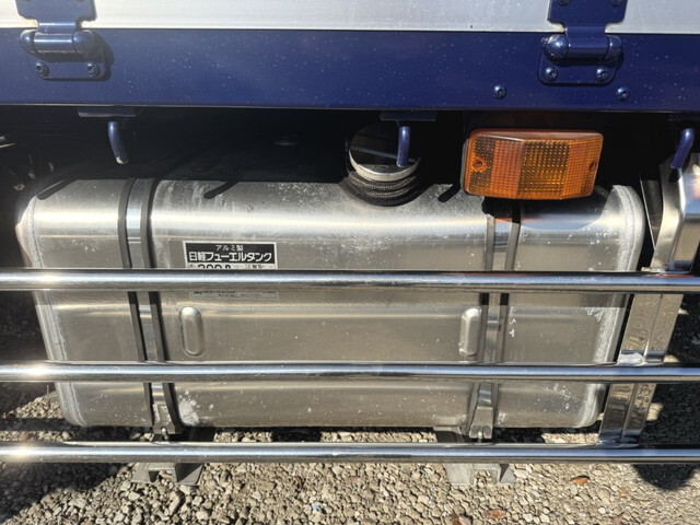 UDトラックスコンドルクレーン4段増トン（6t・8t）[写真35]