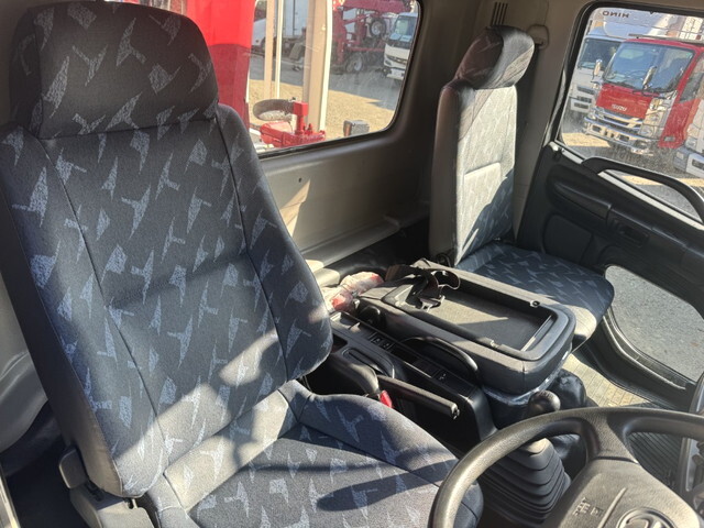 日野レンジャークレーン4段中型（4t）[写真22]