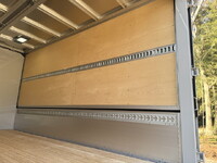 三菱ふそうキャンターアルミウイング小型（2t・3t）[写真12]