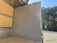 三菱ふそうキャンターアルミウイング小型（2t・3t）[写真17]