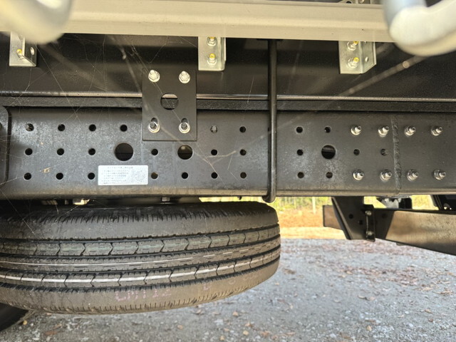 三菱ふそうキャンターアルミウイング小型（2t・3t）[写真34]