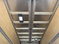 三菱ふそうキャンターアルミウイング小型（2t・3t）[写真10]