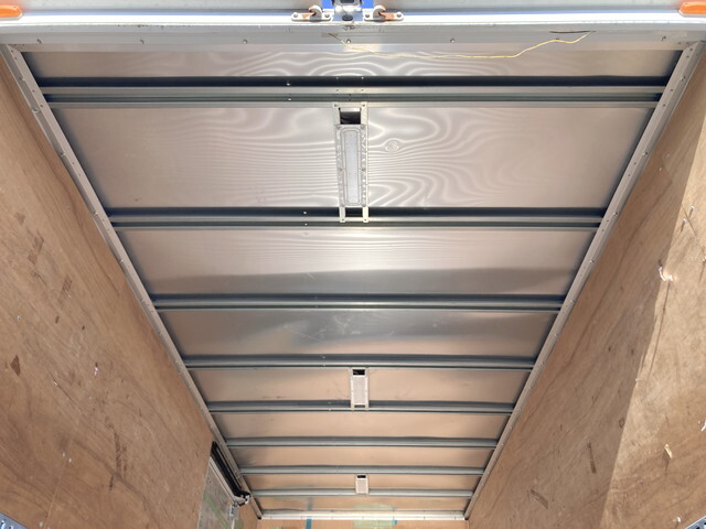 三菱ふそうキャンターアルミバン小型（2t・3t）[写真12]