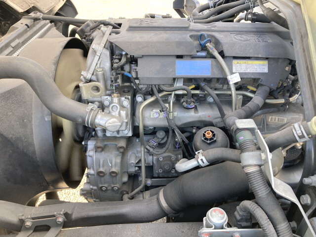 三菱ふそうキャンターアルミバン小型（2t・3t）[写真25]