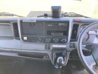 三菱ふそうキャンターアルミバン小型（2t・3t）[写真37]