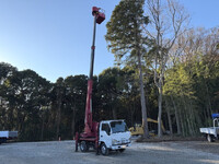 いすゞエルフ高所作業車小型（2t・3t）[写真17]