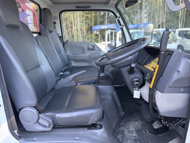 いすゞエルフ高所作業車小型（2t・3t）[写真19]