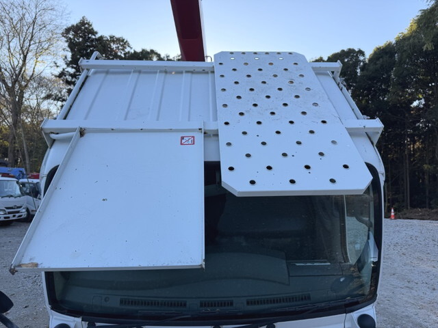 いすゞエルフ高所作業車小型（2t・3t）[写真28]