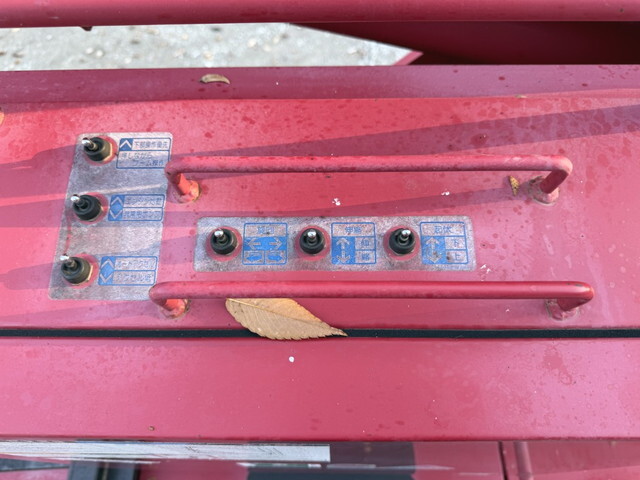 いすゞエルフ高所作業車小型（2t・3t）[写真37]