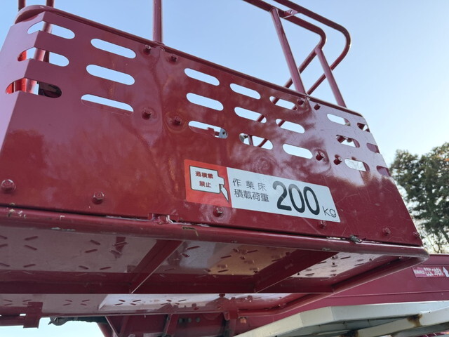 いすゞエルフ高所作業車小型（2t・3t）[写真38]