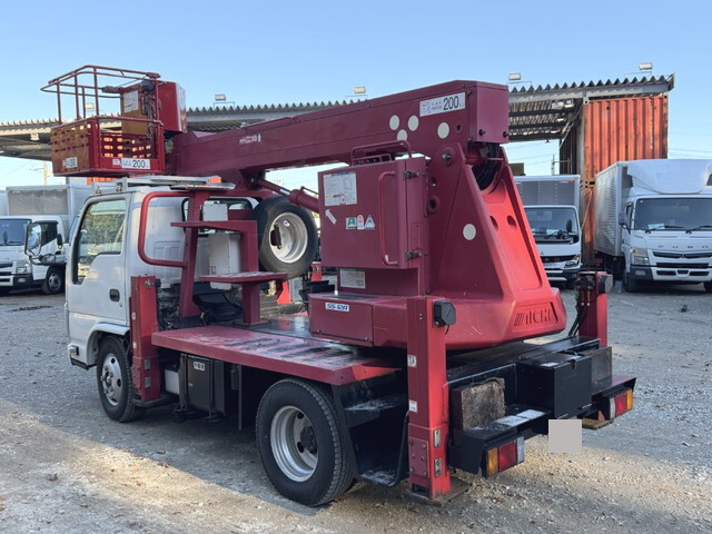 いすゞエルフ高所作業車小型（2t・3t）[写真04]