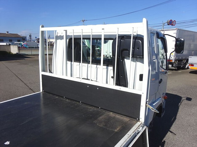 三菱ふそうファイター平ボディ中型（4t）[写真13]