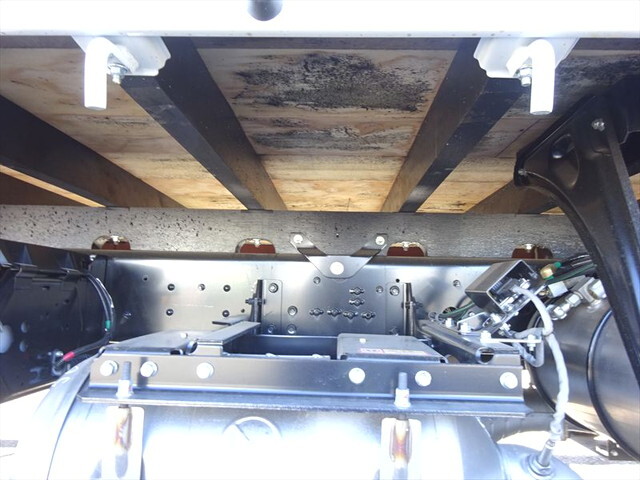 三菱ふそうファイター平ボディ中型（4t）[写真07]