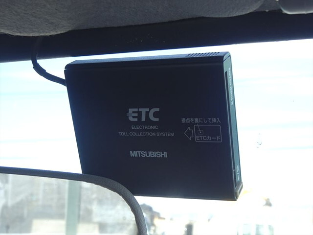 三菱ふそうキャンター平ボディ小型（2t・3t）[写真23]