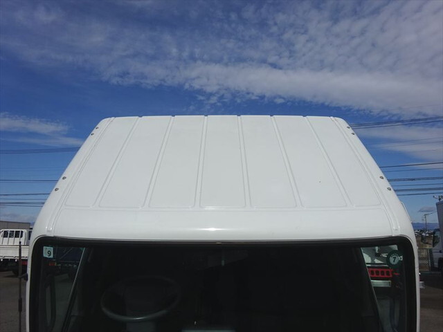 三菱ふそうキャンター平ボディ小型（2t・3t）[写真26]