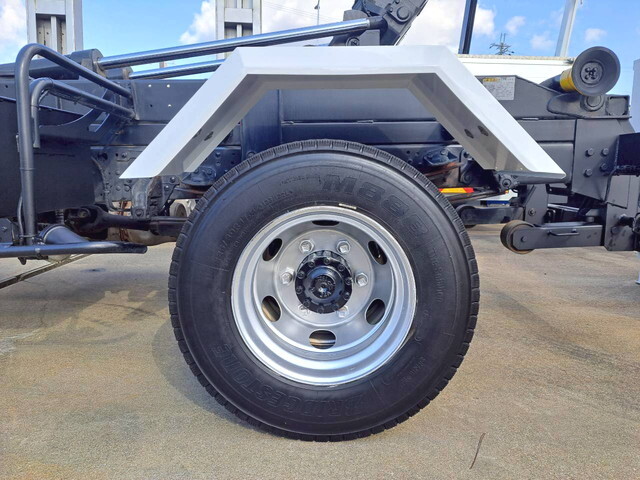 三菱ふそうファイターコンテナ専用車中型（4t）[写真22]