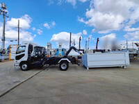 三菱ふそうファイターコンテナ専用車中型（4t）[写真06]