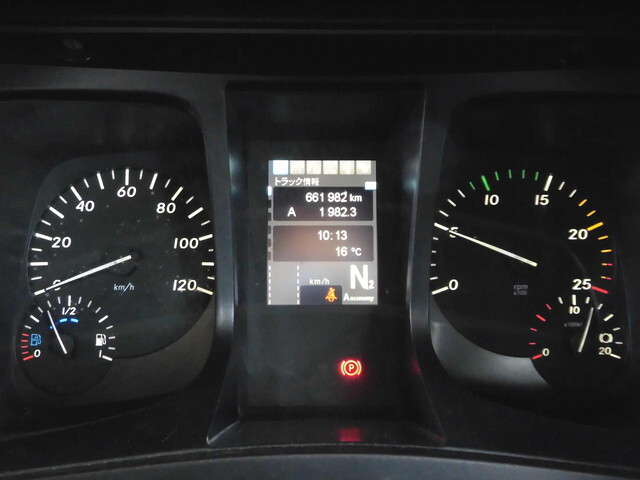 三菱ふそうスーパーグレートアルミブロック大型（10t）[写真24]