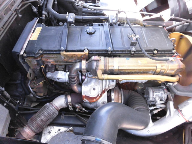 三菱ふそうスーパーグレートアルミブロック大型（10t）[写真28]