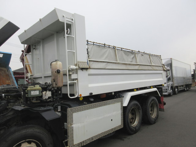 三菱ふそうスーパーグレートダンプ大型（10t）[写真21]