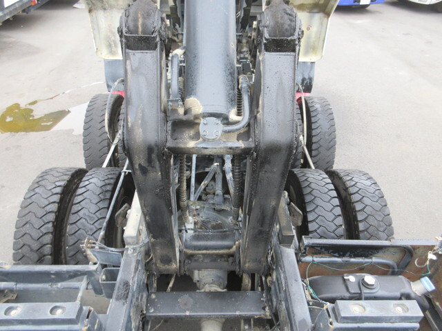 三菱ふそうスーパーグレートダンプ大型（10t）[写真28]