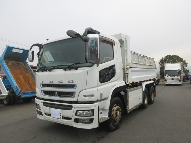 三菱ふそうスーパーグレートダンプ大型（10t）[写真03]