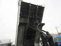 三菱ふそうスーパーグレートダンプ大型（10t）[写真32]