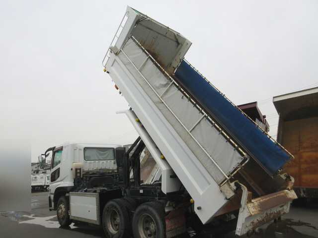 三菱ふそうスーパーグレートダンプ大型（10t）[写真34]