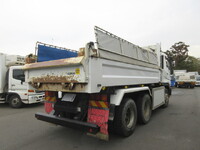 三菱ふそうスーパーグレートダンプ大型（10t）[写真06]