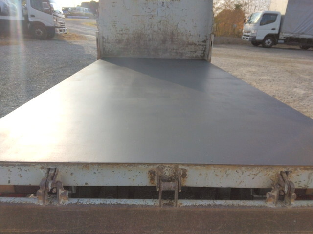 いすゞエルフダンプ小型（2t・3t）[写真13]