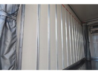 いすゞエルフ冷凍車（冷蔵車）小型（2t・3t）[写真11]