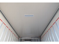 いすゞエルフ冷凍車（冷蔵車）小型（2t・3t）[写真13]