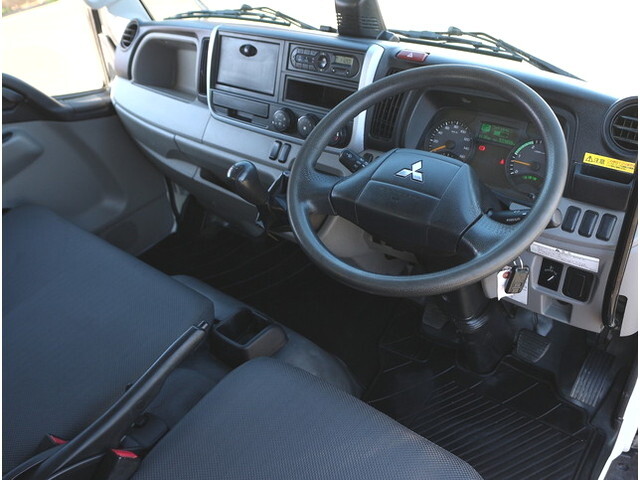 三菱ふそうキャンターダンプ小型（2t・3t）[写真19]