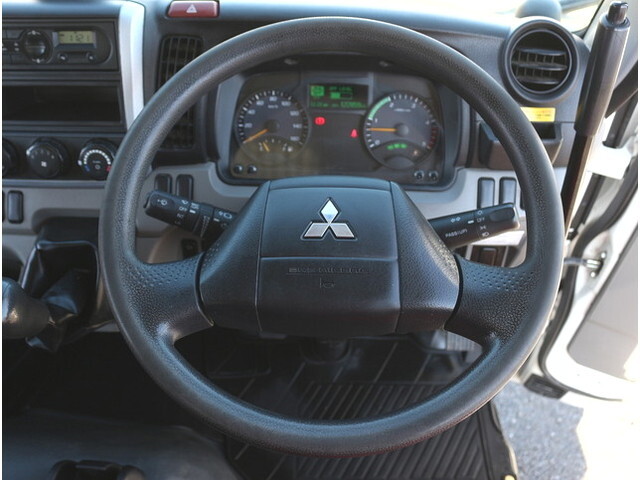 三菱ふそうキャンターダンプ小型（2t・3t）[写真22]