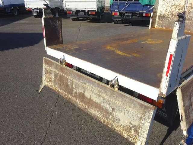 三菱ふそうキャンターダンプ小型（2t・3t）[写真18]