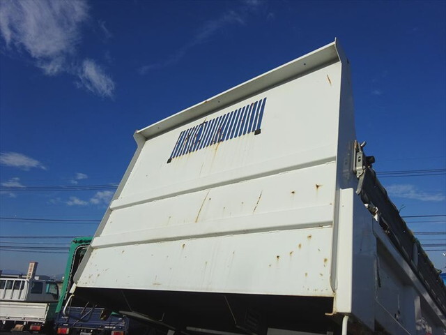 三菱ふそうキャンターダンプ小型（2t・3t）[写真32]