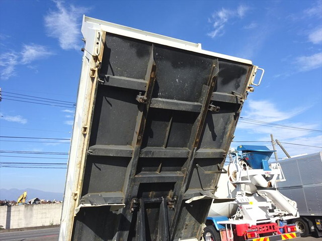 三菱ふそうキャンターダンプ小型（2t・3t）[写真08]