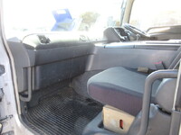 三菱ふそうスーパーグレートパネルウイング大型（10t）[写真20]