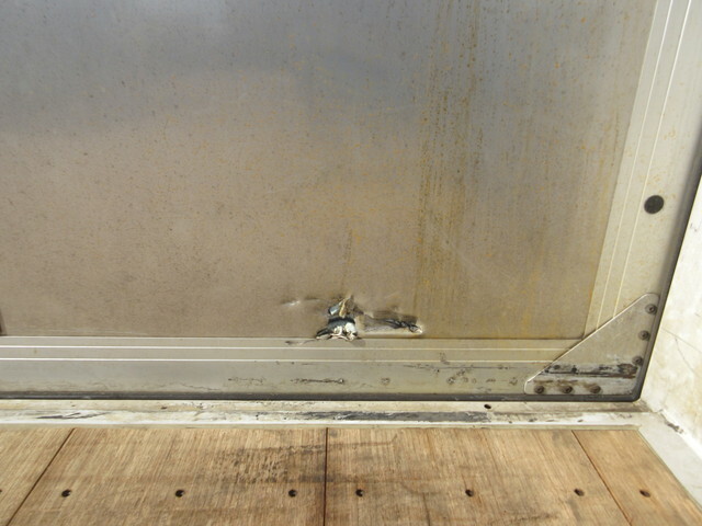 三菱ふそうスーパーグレートパネルウイング大型（10t）[写真33]